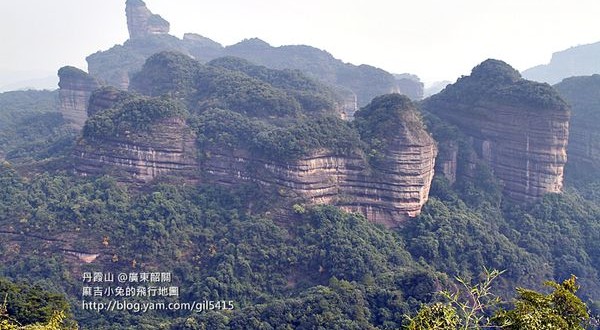 粵北-世界自然遺產【廣東丹霞山】下：丹霞山步道博覽群山氣勢風光！ @麻吉小兔。世界行旅