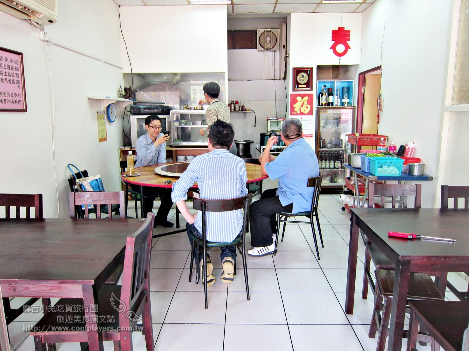 景美【一家魚頭火鍋店（原：浙江大陳島小吃）】砂鍋魚頭 炒年糕 @麻吉小兔。世界行旅
