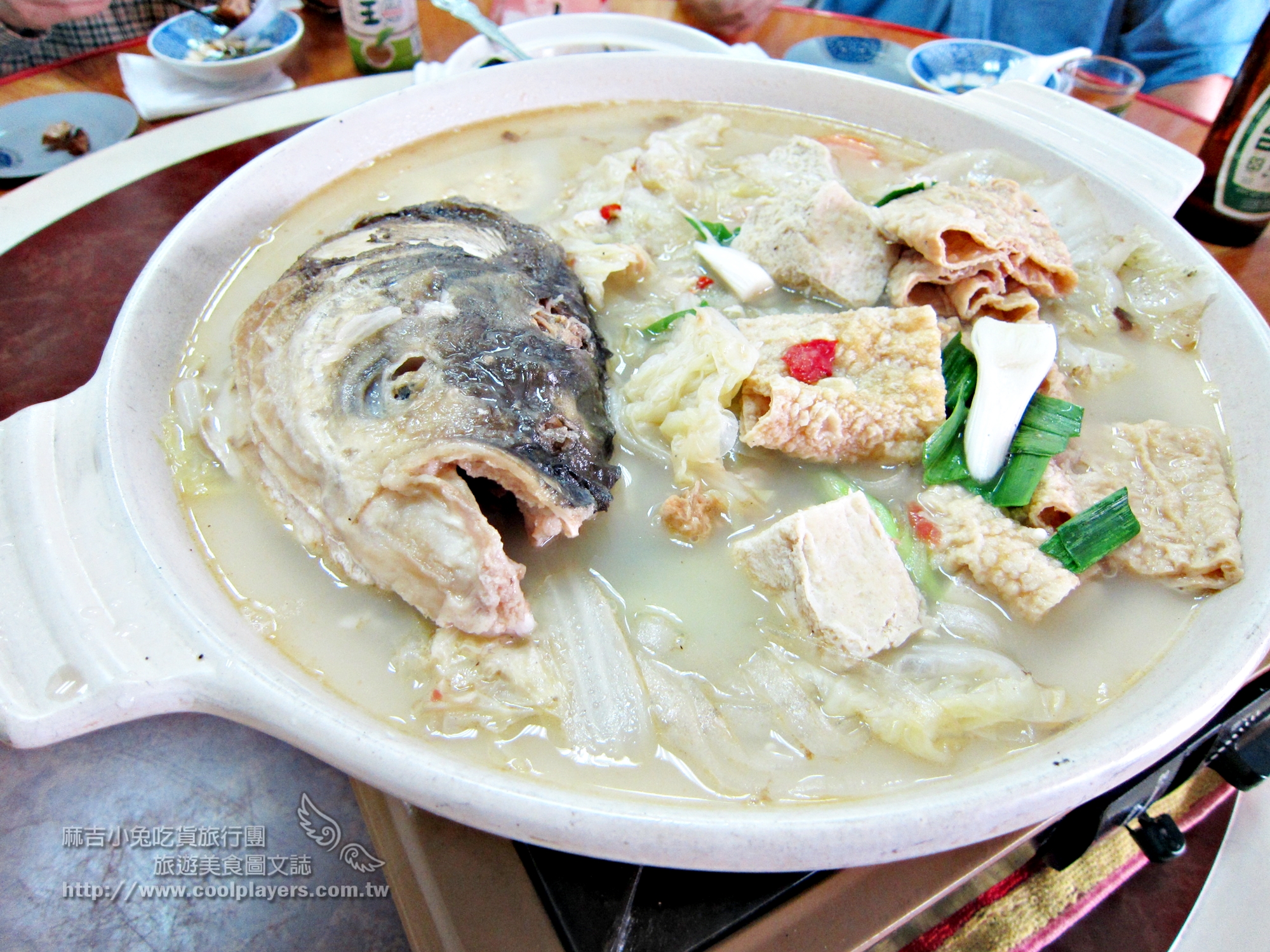 景美【一家魚頭火鍋店（原：浙江大陳島小吃）】砂鍋魚頭 炒年糕 @麻吉小兔。世界行旅