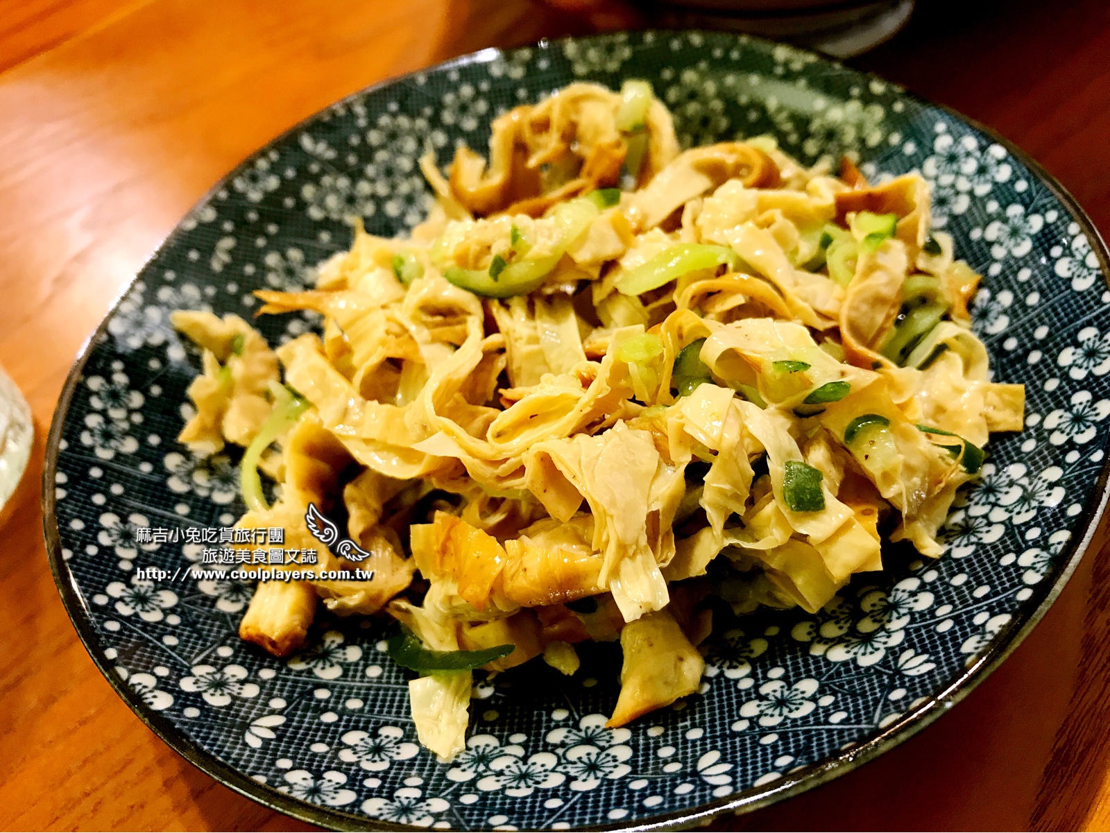 台中南屯區IKEA【春梅家】紅燒牛肉麵 / 家庭麵食料理 ～ 溫馨實在好味道 @麻吉小兔。世界行旅