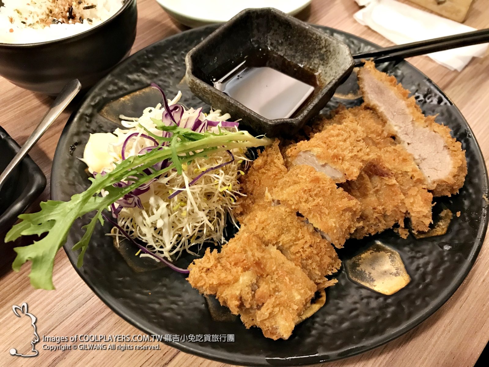 日本和牛開放【廣島縣產 A5 BMS 10 頂級黑毛和牛】小六食堂就能吃到超級美味 @麻吉小兔。世界行旅