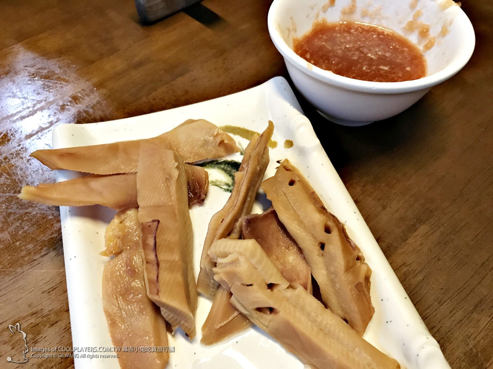 台南小南地區美食【大同路古早味鍋燒意麵】 @麻吉小兔。世界行旅