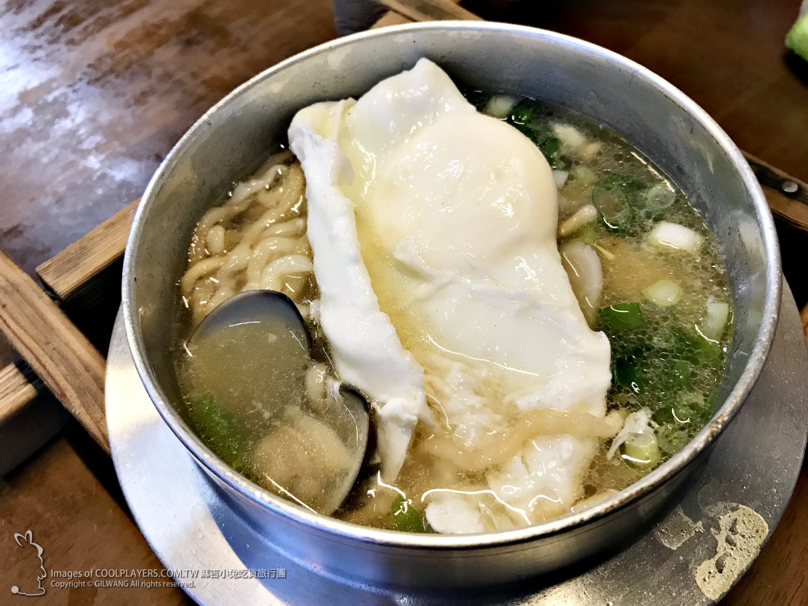 台南小南地區美食【大同路古早味鍋燒意麵】 @麻吉小兔。世界行旅