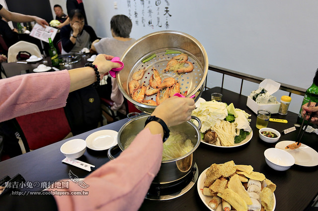 內湖/東湖新開幕【蒸霸王東湖店】超人氣蒸氣火鍋/蒸氣海鮮塔~新鮮沙公 沙母 龍蝦 海鮮 @麻吉小兔。世界行旅